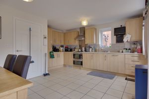 OP Kitchen/Diner- click for photo gallery